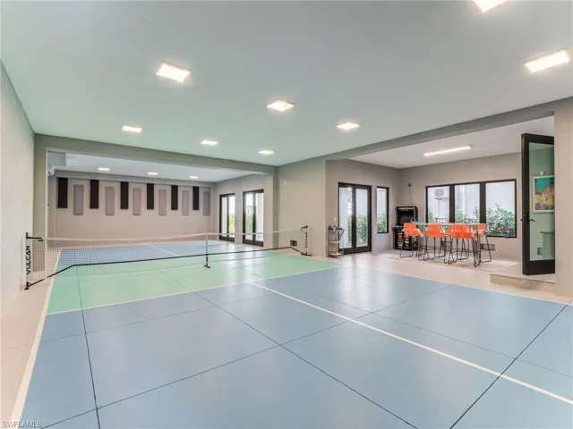 841 San Carlos Dr, Fort Myers Beach, Florida 33931