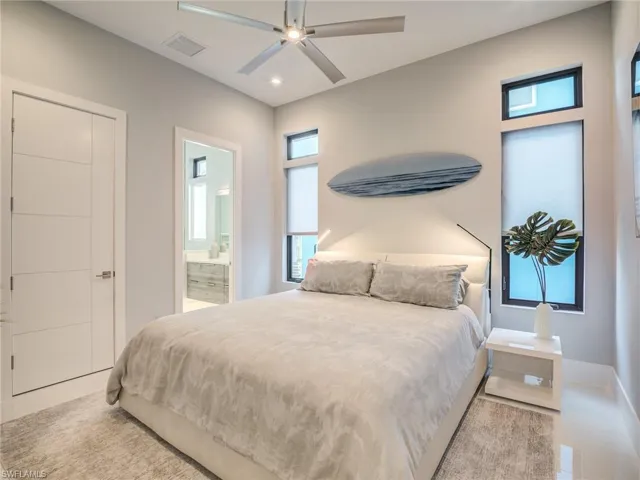 841 San Carlos Dr, Fort Myers Beach, Florida 33931