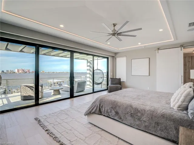 841 San Carlos Dr, Fort Myers Beach, Florida 33931