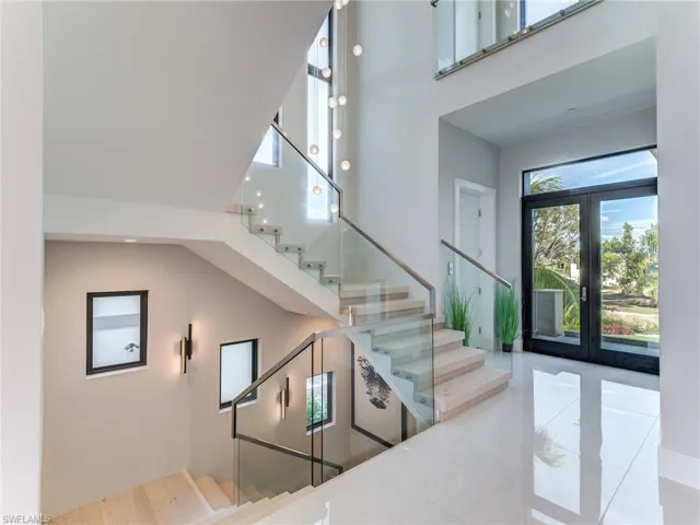 841 San Carlos Dr, Fort Myers Beach, Florida 33931