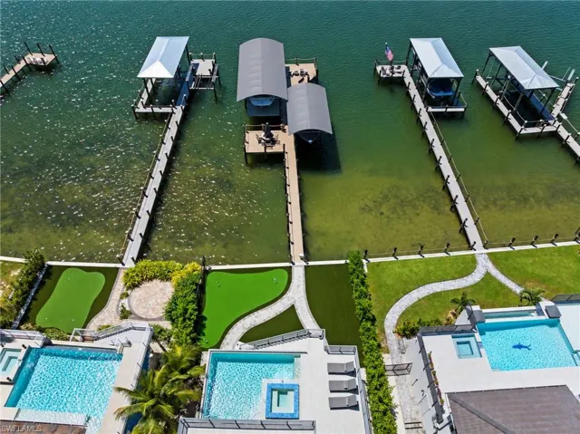 841 San Carlos Dr, Fort Myers Beach, Florida 33931