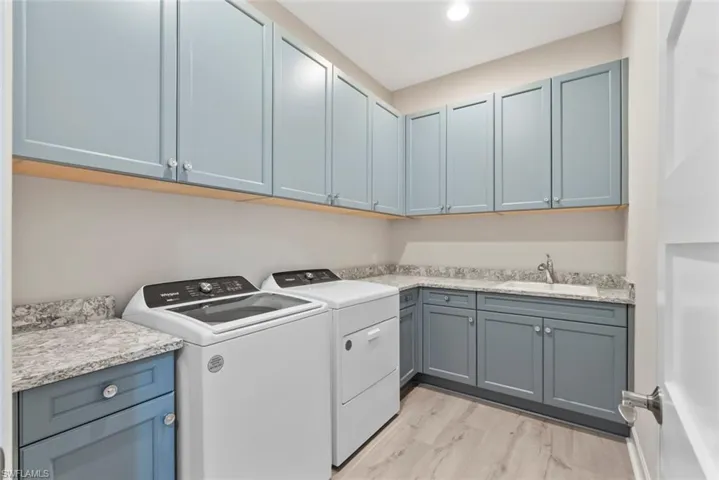 8783 Calypso Ct, Naples, Florida 34112