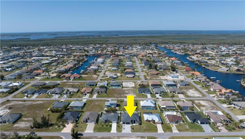 SW-NW Cape Coral (West of Burnt Store Road) - Luxury Contemporary HOME with WEST-facing BACKYARD: Gorgeous Sunsets waits for YOU!!!