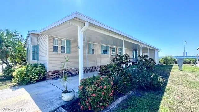 5548  Adam  DR, North Fort Myers, FL 33917
