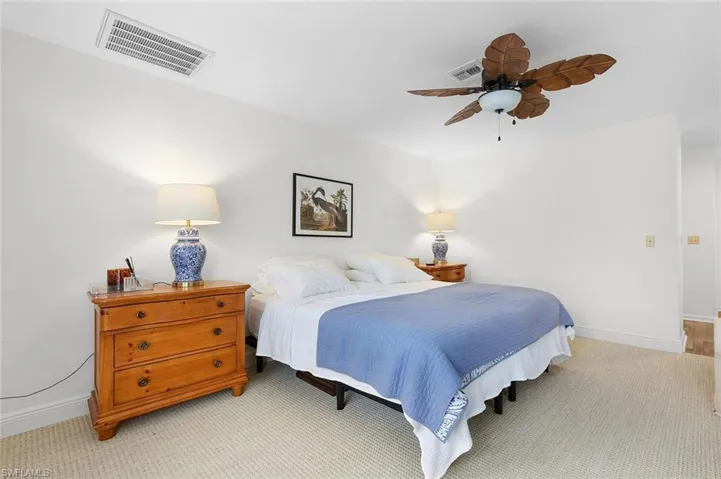 3360  10th N ST, Naples, FL 34103