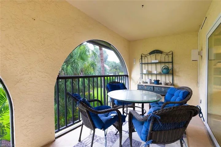 3360  10th N ST, Naples, FL 34103