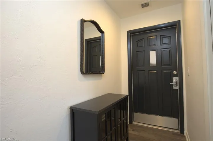 3360  10th N ST, Naples, FL 34103