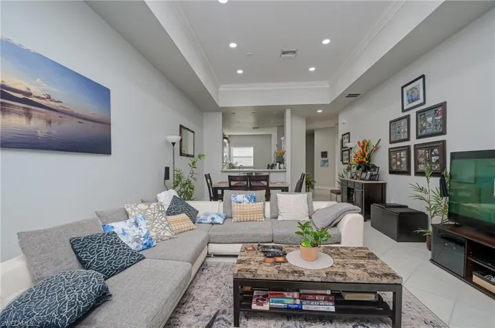8116  Sanctuary  DR, Naples, FL 34104