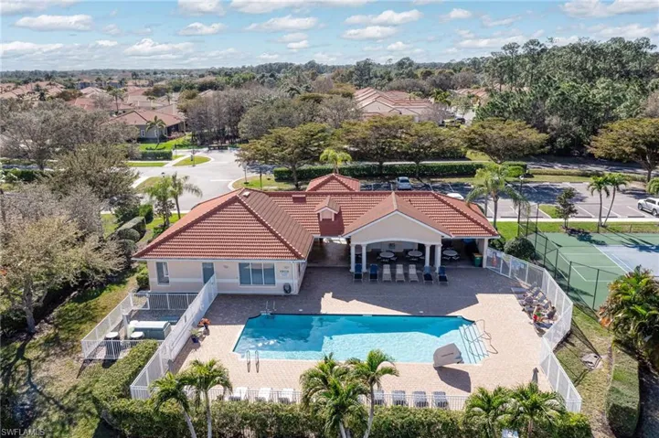 8116  Sanctuary  DR, Naples, FL 34104