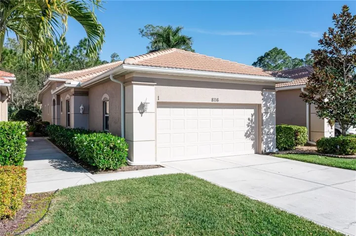 8116  Sanctuary  DR, Naples, FL 34104
