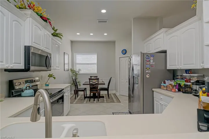 8116  Sanctuary  DR, Naples, FL 34104