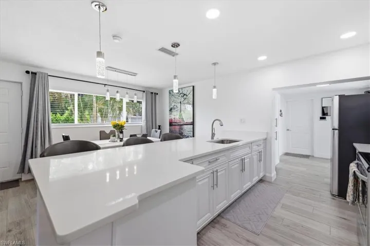 1821 Winkler Ave, Fort Myers, Florida 33901