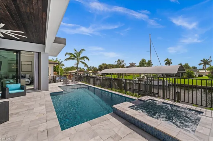 5305 Bayshore Ave, Cape Coral, Florida 33904