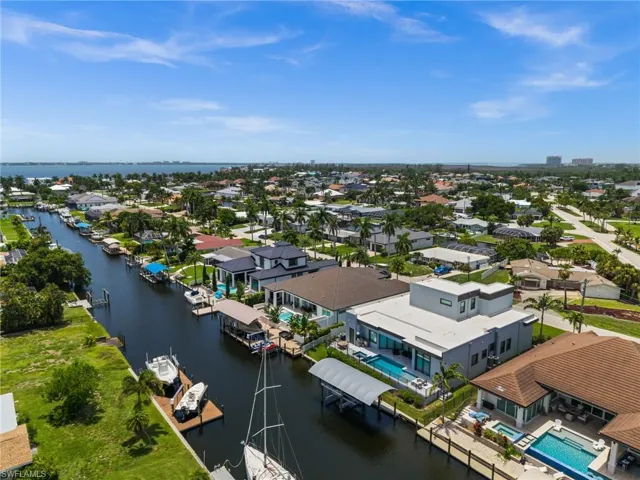 5305 Bayshore Ave, Cape Coral, Florida 33904