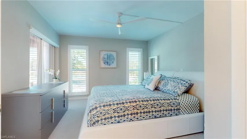 53 High Point Cir W # 203, Naples Fl 34103