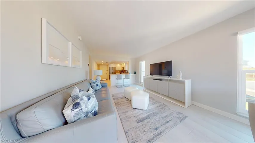 53 High Point Cir W # 203, Naples Fl 34103