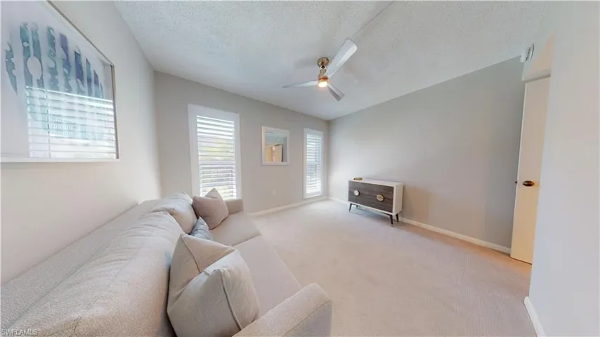 53 High Point Cir W # 203, Naples Fl 34103