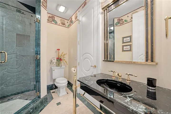 15780  Kilmarnock  DR, Fort Myers, FL 33912