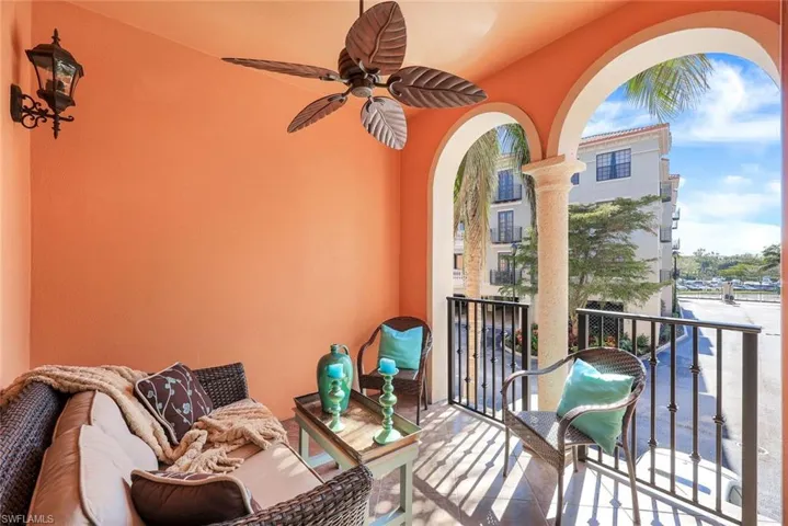 Balcony with ceiling fan