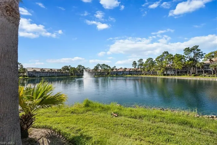 2300  Hidden Lake  DR, Naples, FL 34112