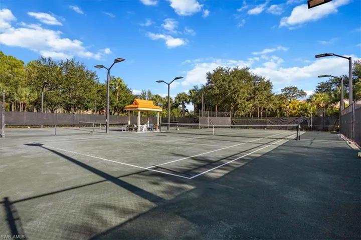 2300  Hidden Lake  DR, Naples, FL 34112