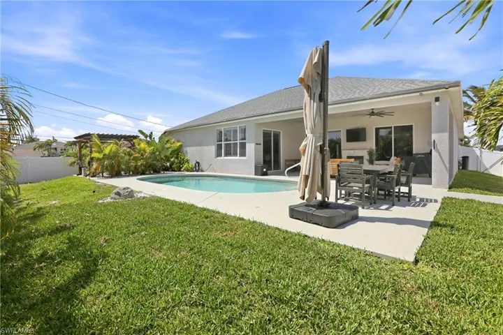 1910 Sw 39th St, Cape Coral, Florida 33914