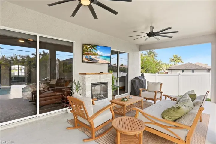 1910 Sw 39th St, Cape Coral, Florida 33914
