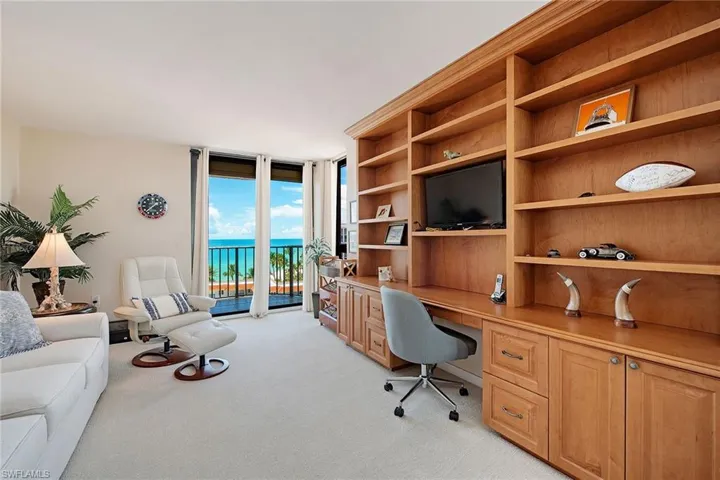 3215  Gulf Shore N BLVD, Naples, FL 34103