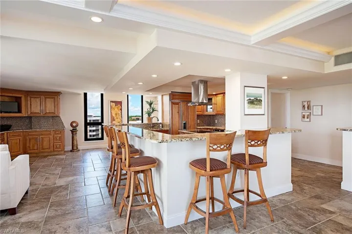 3215  Gulf Shore N BLVD, Naples, FL 34103