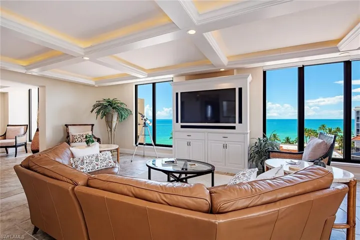 3215  Gulf Shore N BLVD, Naples, FL 34103