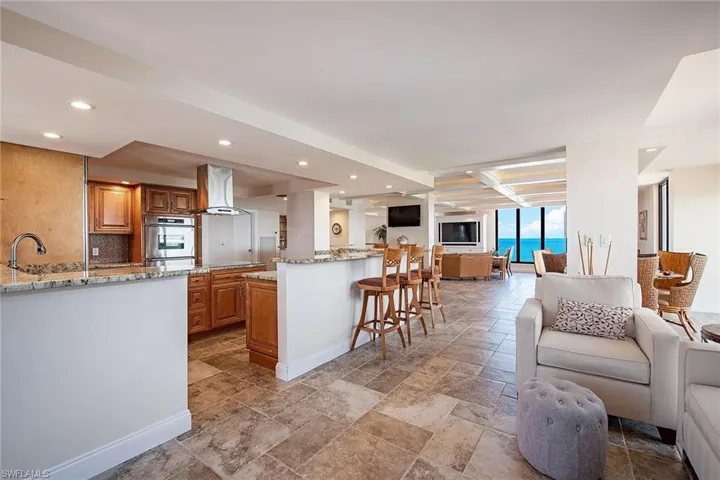 3215  Gulf Shore N BLVD, Naples, FL 34103