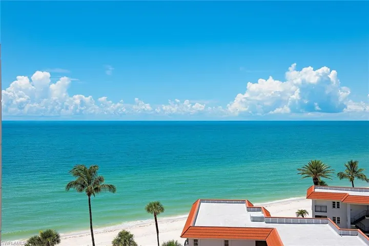 3215  Gulf Shore N BLVD, Naples, FL 34103