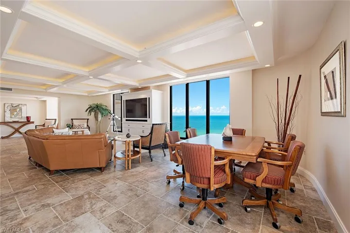 3215  Gulf Shore N BLVD, Naples, FL 34103