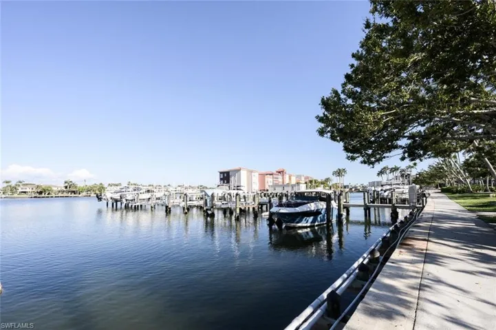 BS# 26 4090  Gulf Shore N BLVD, Naples, FL 34103