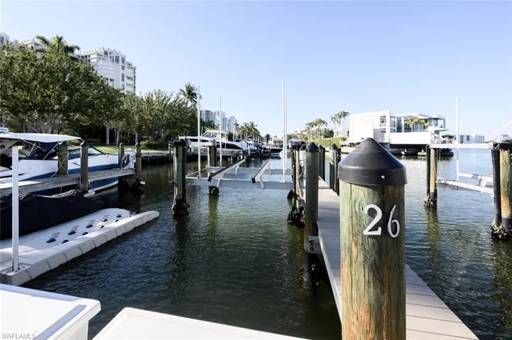 BS# 26 4090  Gulf Shore N BLVD, Naples, FL 34103