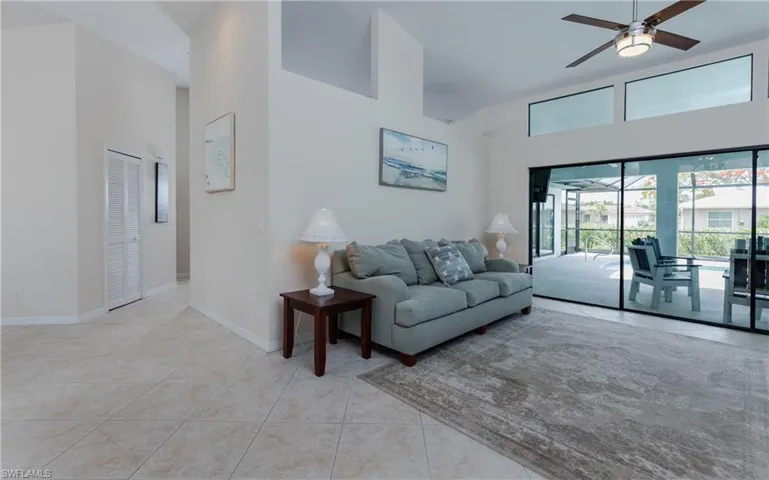 512 33rd Ter, Cape Coral, Florida 33904