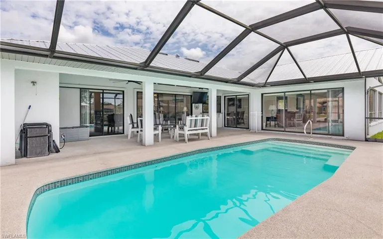 512 33rd Ter, Cape Coral, Florida 33904