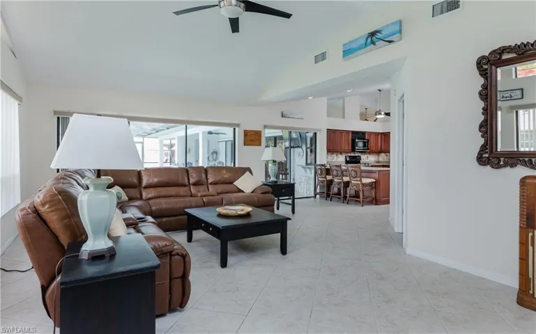 512 33rd Ter, Cape Coral, Florida 33904