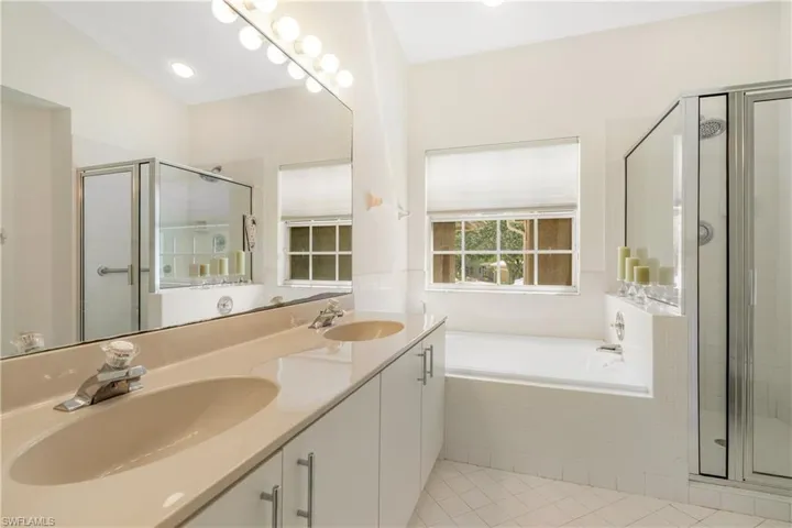 24736  Lakemont Cove  LN, Bonita Springs, FL 34134