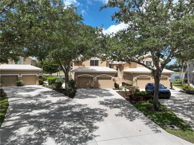 24736  Lakemont Cove  LN, Bonita Springs, FL 34134