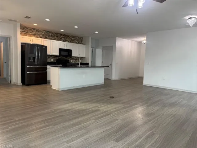 3405 Nw 9th St, Cape Coral, Florida 33993