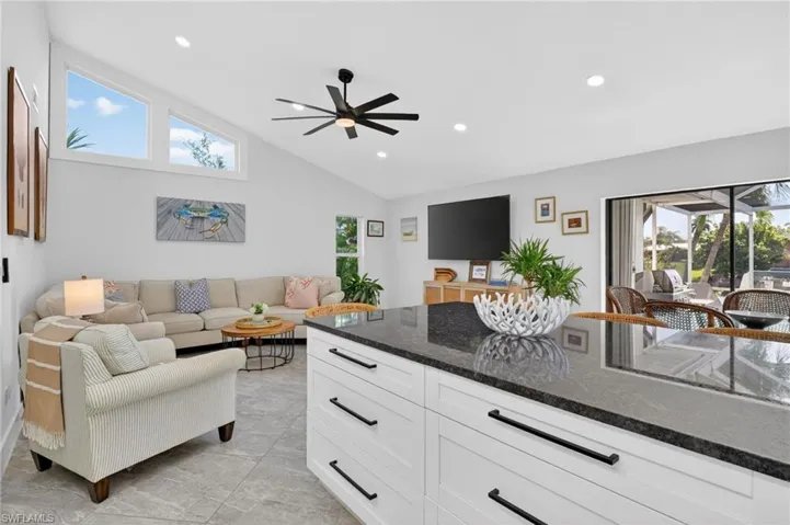 4225 2nd Ave, Cape Coral, Florida 33914