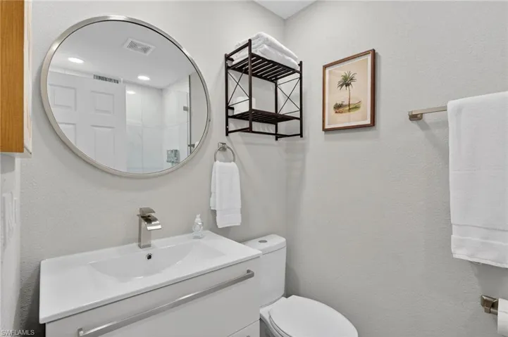 4225 2nd Ave, Cape Coral, Florida 33914
