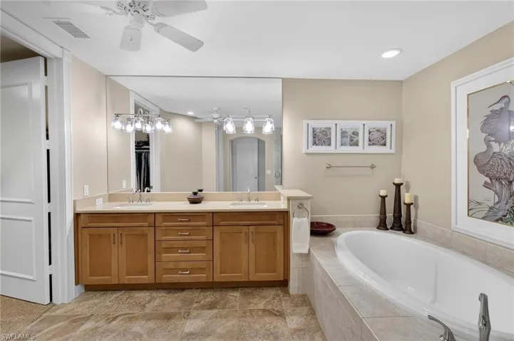 Primary suite bath