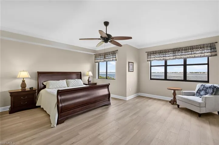 Spacious primary suite