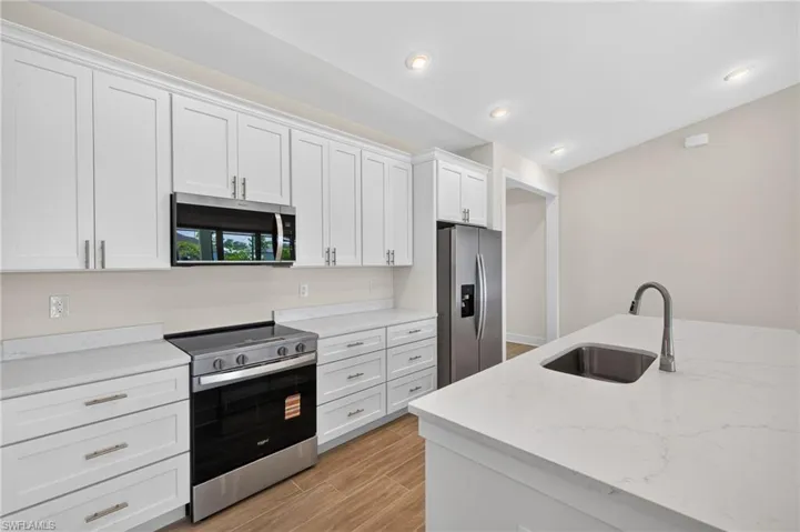 613 Sw 13th St, Cape Coral, Florida 33991