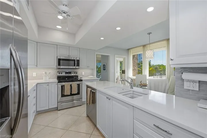 4051  Gulf Shore N BLVD, Naples, FL 34103