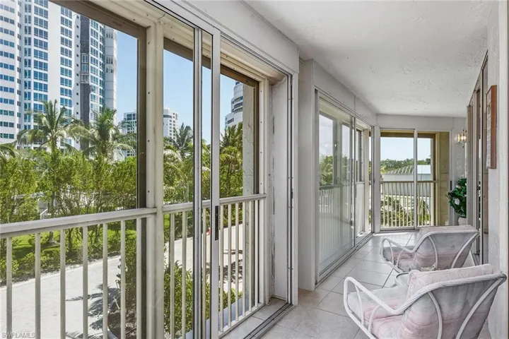 4051  Gulf Shore N BLVD, Naples, FL 34103