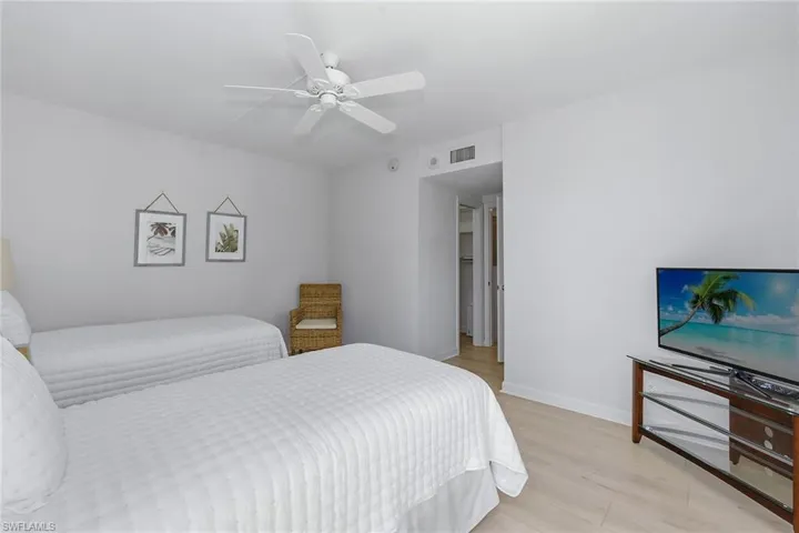 4051  Gulf Shore N BLVD, Naples, FL 34103
