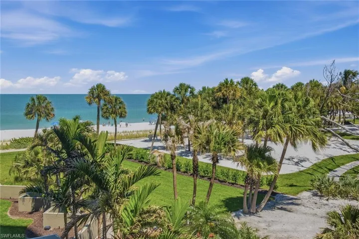 4051  Gulf Shore N BLVD, Naples, FL 34103